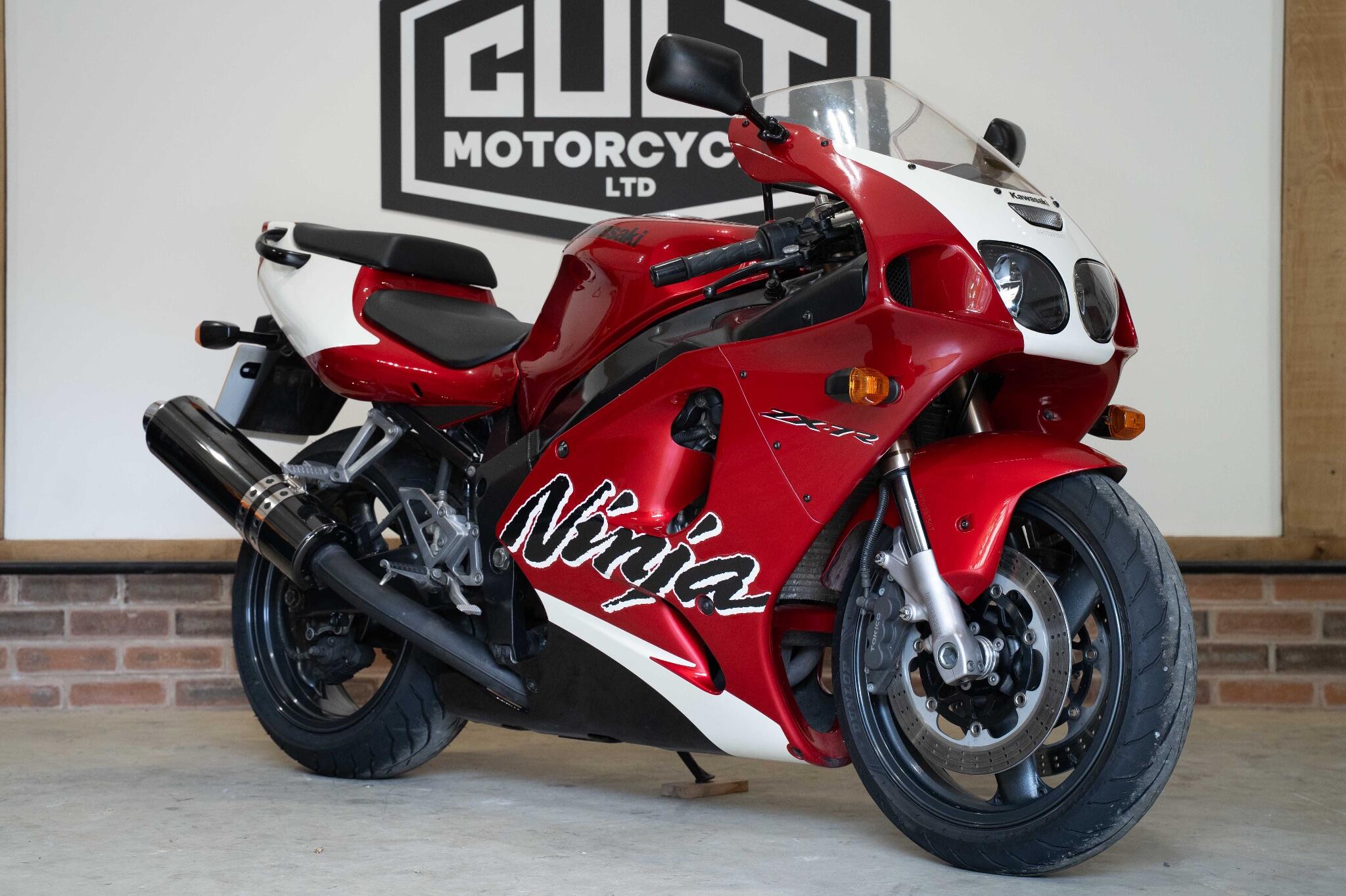 レッド　7匹 2002 KAWASAKI ZX-7R NINJA ZX7R ZX-7R RED CLASSIC